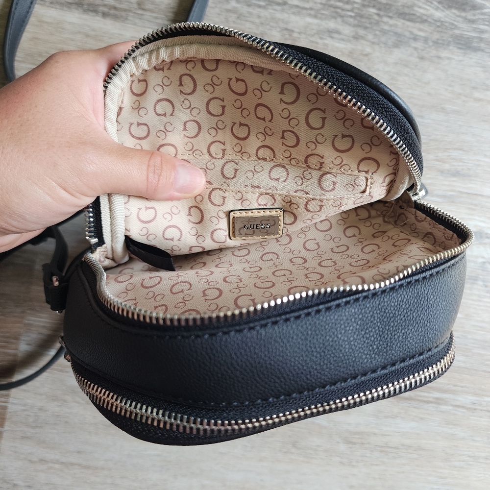 Guess Matte Black Rectangular Crossbody - image 5